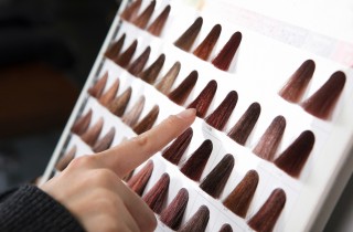 Come schiarire la tinta dei capelli se venuta un po’ troppo scura