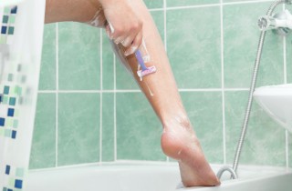 Eritema da depilazione, come si cura e si previene