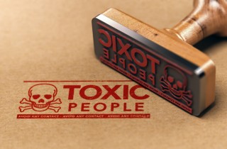 Le caratteristiche delle persone tossiche