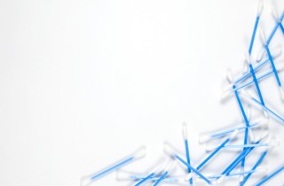 Cotton fioc in plastica, quali sono le alternative sicure per l’ambiente?