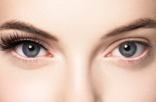 Infoltire le ciglia: i consigli  per avere uno sguardo magnetico
