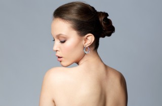 I punti neri sulla schiena: le cause e i rimedi naturali da provare