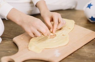 Ricette dolci di Carnevale per bambini: le mascherine decorate