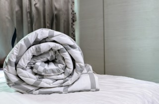 Come mettere il piumino nel sacco senza disperarsi