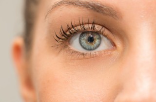 I rimedi della nonna contro la congiuntivite per avere sollievo veloce