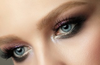 Trucco occhi azzurri: 7 idee per uno smokey eyes