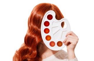 Come togliere la tinta dai capelli a casa: 6 rimedi