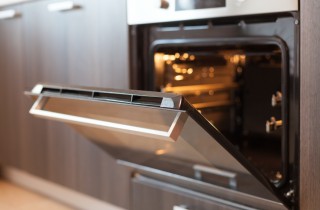 Pulizia forno pirolitico: come farla in modo efficiente