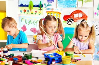 Come dipingere con il sale: la tecnica semplice per divertire i bambini