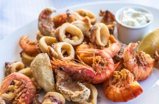 Frittura di pesce, i consigli per renderla asciutta e croccante