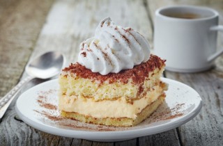 Panettone avanzato con crema pasticcera: la ricetta del riciclo dolce