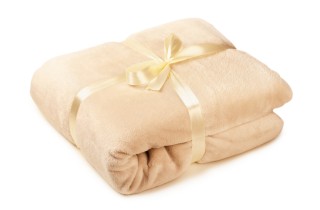 Come bordare una coperta di pile: 3 idee fai da te