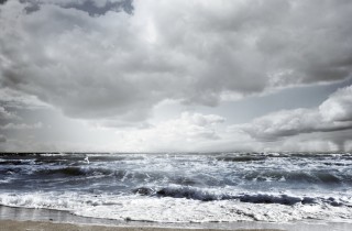 Mare d'inverno, le frasi più emozionanti