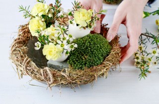 Decorazioni pasquali fai da te: il tutorial per fare il centrotavola