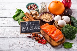 Cosa mangiare per bruciare i grassi?