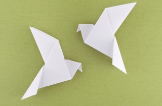 Come fare una colomba pasquale di carta per decorare