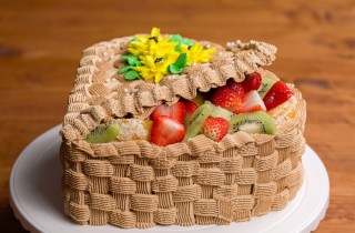 Torte a forma di cuore decorate con panna: 9 idee romantiche