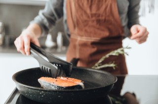Che cosa significa sognare di cucinare carne o pesce