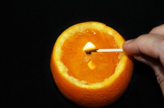 Candele profumate con le bucce degli agrumi: come procedere in 12 passaggi facili