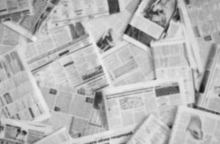 Addobbi festa casa fai da te: festoni con il riciclo giornali