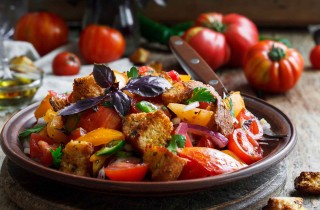 Panzanella umbra, la ricetta facile da preparare