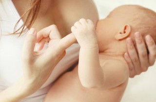 Quali sono le domande più frequenti che si fanno le mamme che stanno allattando al seno