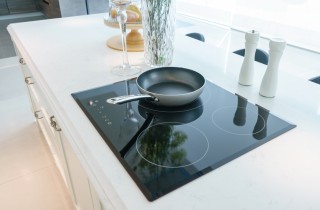Cucina a induzione, quali sono i pro e i contro?