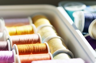 Come tenere in ordine i fili da cucito: 5 trucchi