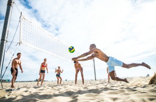 Sport da fare in spiaggia: i migliori 7 da provare