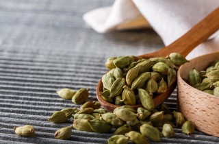 Come cucinare con il cardamomo