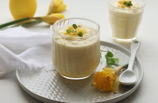Mousse al limone: la ricetta con e senza panna
