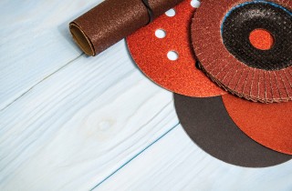 Carta vetrata: a cosa serve per il fai da te