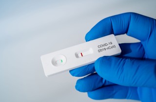 Dove gettare i test rapidi dopo averli usati in casa