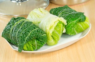 La ricetta degli involtini di verza con riso per un piatto completo unico