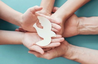 Le frasi sulla pace più belle da condividere