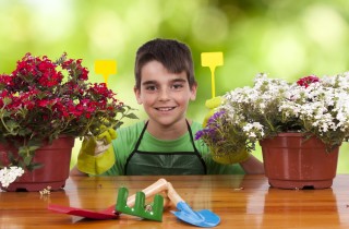 Attrezzi da giardino: gli indispensabili per i bambini