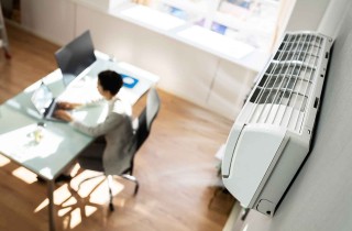 10 regole per tenere accesa l'aria condizionata al lavoro