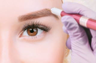 Microblading in gravidanza: è sicuro?