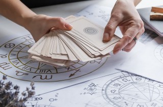 Oroscopo e tarocchi: le differenze