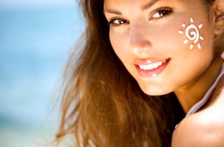 5 consigli di cura della pelle per eliminare le macchie dell’abbronzatura