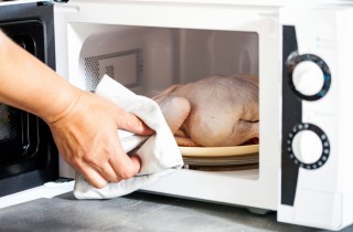 Come scongelare il pollo correttamente