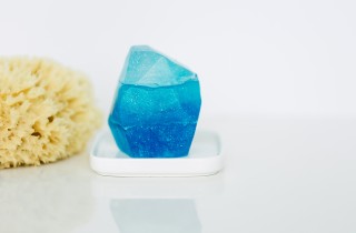 Saponette profumate fai da te a forma di gemma per mani e corpo