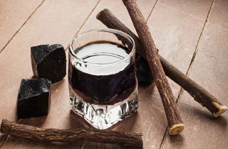 Liquirizino: la ricetta del liquore alla liquirizia