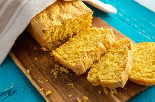 Come si prepara il cornbread, il pane di mais