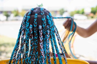 Treccine afro: ogni quanto e come lavarle
