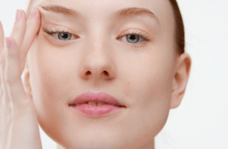 Come correggere le palpebre cadenti