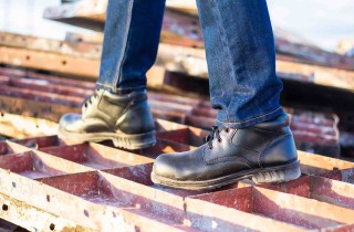 Come pulire le scarpe antinfortunistiche