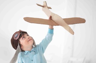 A che età si può iniziare a viaggiare da soli?