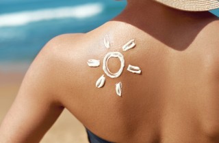 Perché mettere la crema solare? Ce lo dice la fisica!