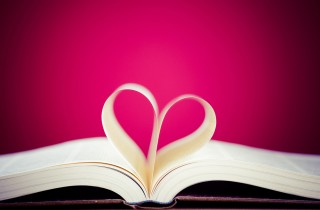 Frasi d'amore tratte dai romanzi: le citazioni più belle 